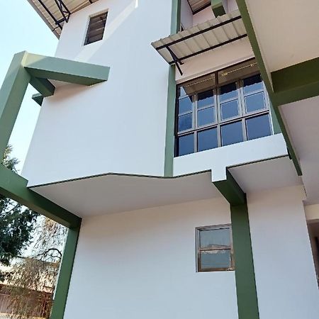 שילונג Khriang Khongwir Homestay מראה חיצוני תמונה
