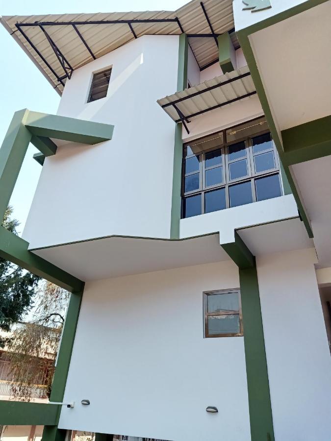 שילונג Khriang Khongwir Homestay מראה חיצוני תמונה