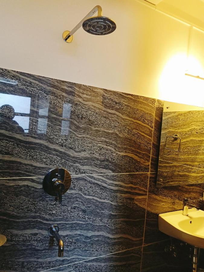 שילונג Khriang Khongwir Homestay מראה חיצוני תמונה